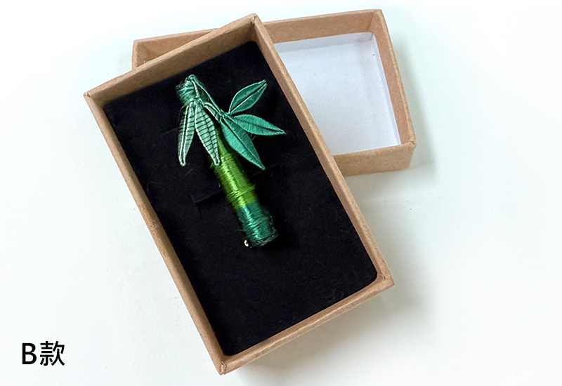 節節高昇 領帶夾 / 胸針